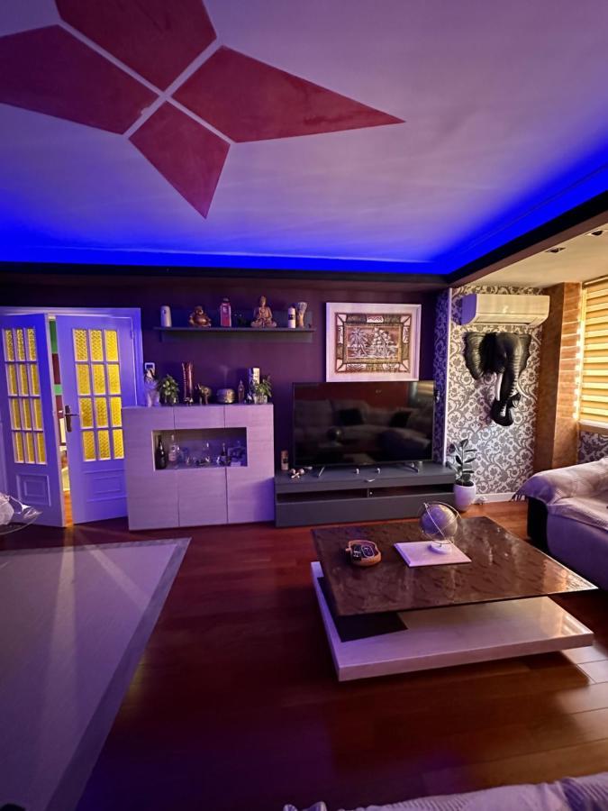 Madera De Olmo Apartment Madrid Exterior photo
